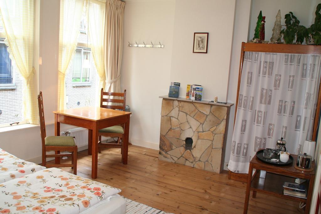 B&B Jordaan Amszterdam Szoba fotó